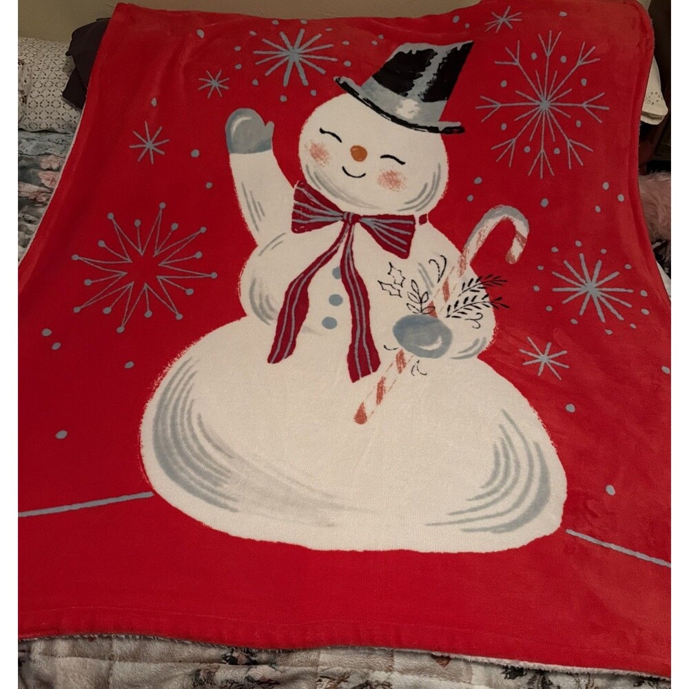 Hallmark 2024 VIP Christmas Design Snowman Blanket/Throw 50” x 60”.  Great Cond!